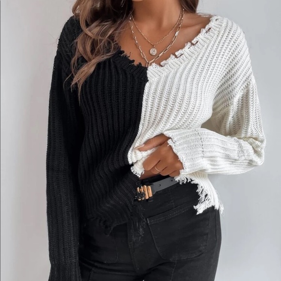 Color block distressed hem v neck sweater - Picture 7 of 11